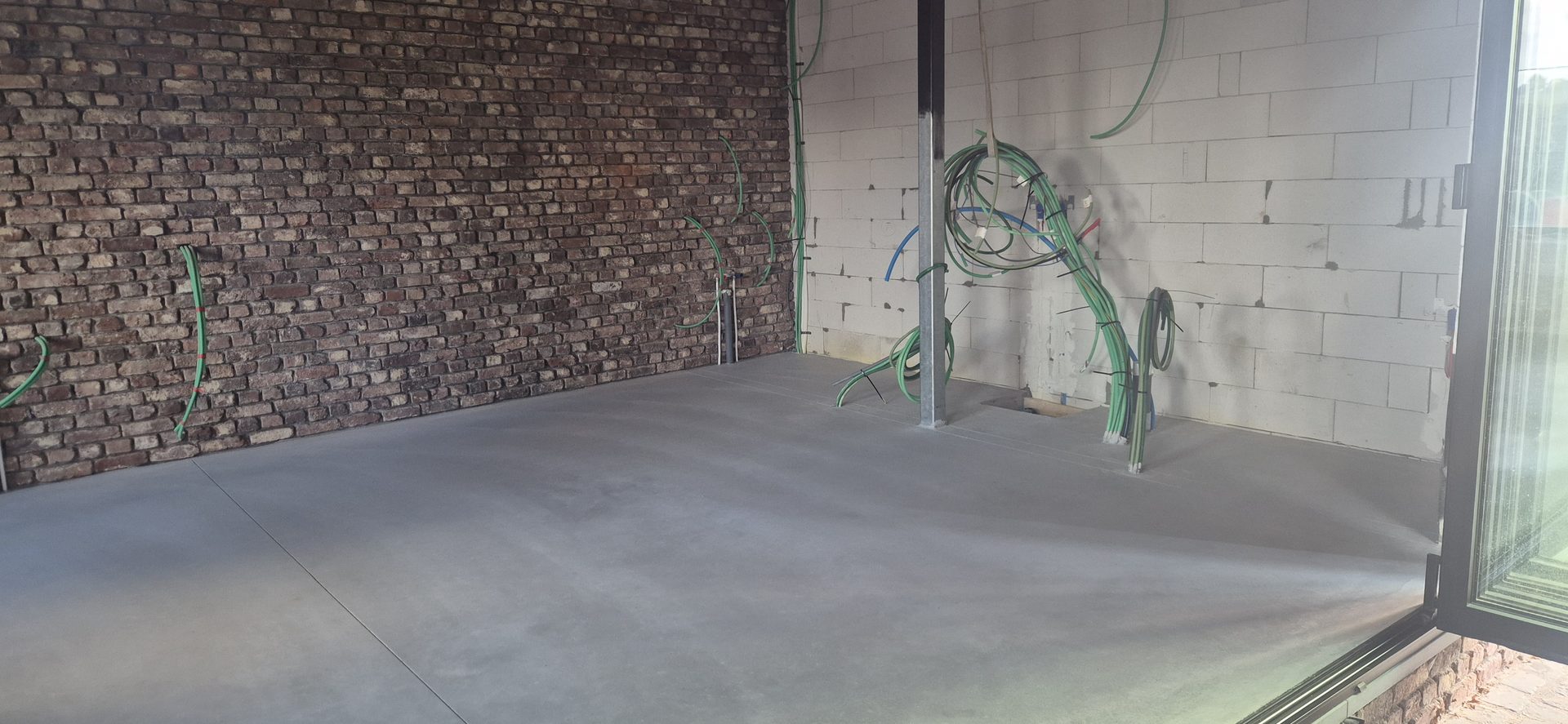 Professionele impregnering van een betonvloer in Glabbeek