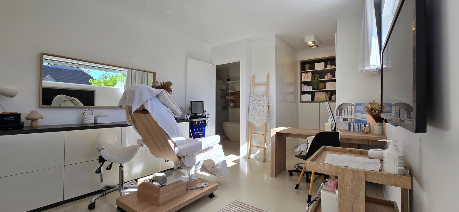 Praktijkruimte — woning in Lummen