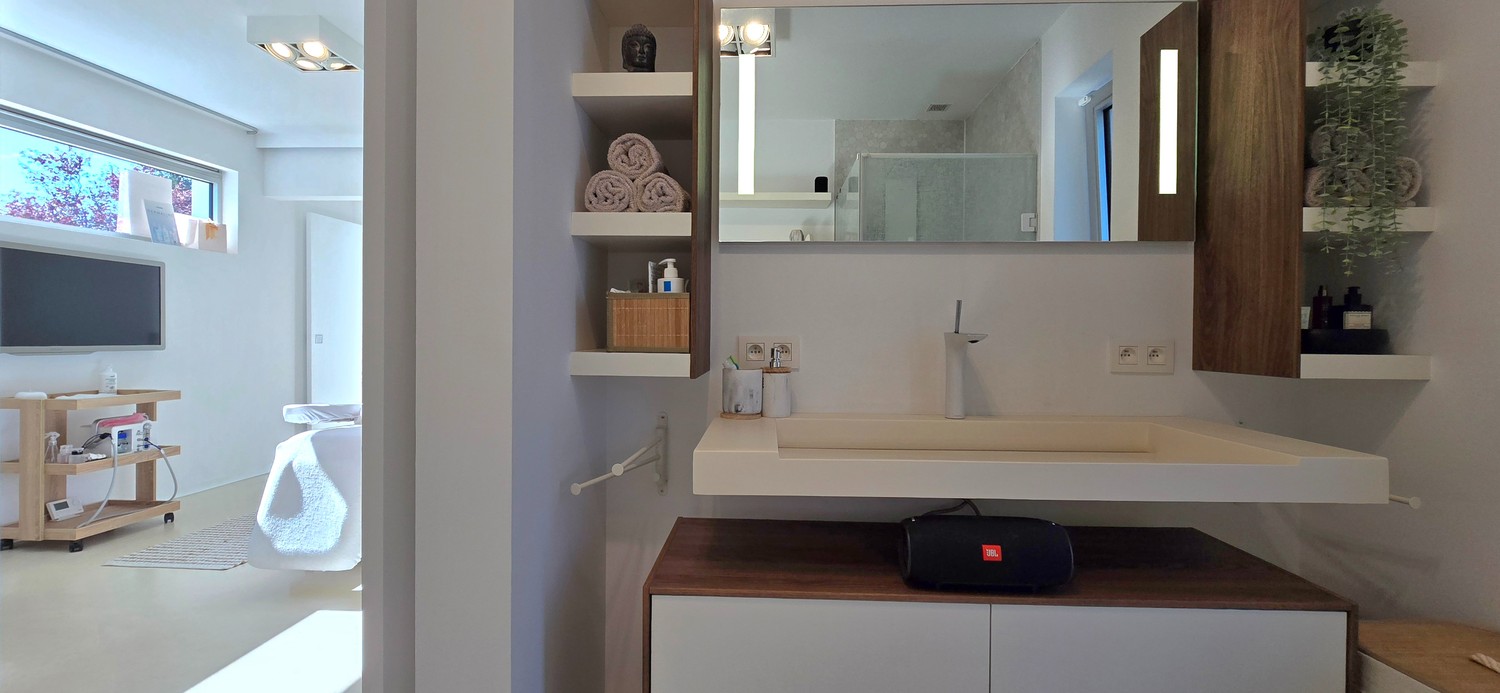 Badkamer gelijkvloers — woning in Lummen
