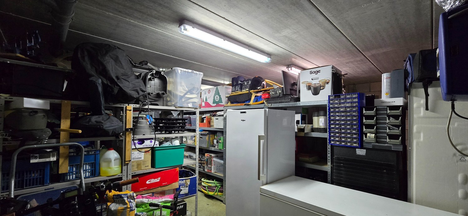 Kelder berging — woning in Lummen