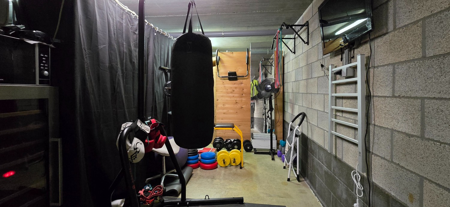 Kelder hobbyruimte — woning in Lummen