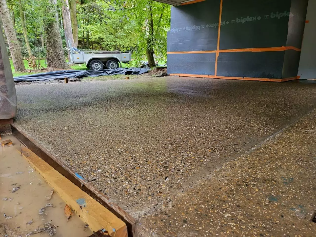 Aansluiting van nieuw en bestaand uitgewassen beton in Leuven